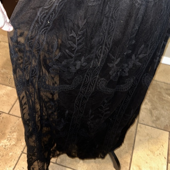 Black Lace Maxi Dress With Deep Vneck - Picture 3 of 9